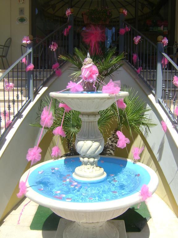רימיני Hotel Zeus מראה חיצוני תמונה