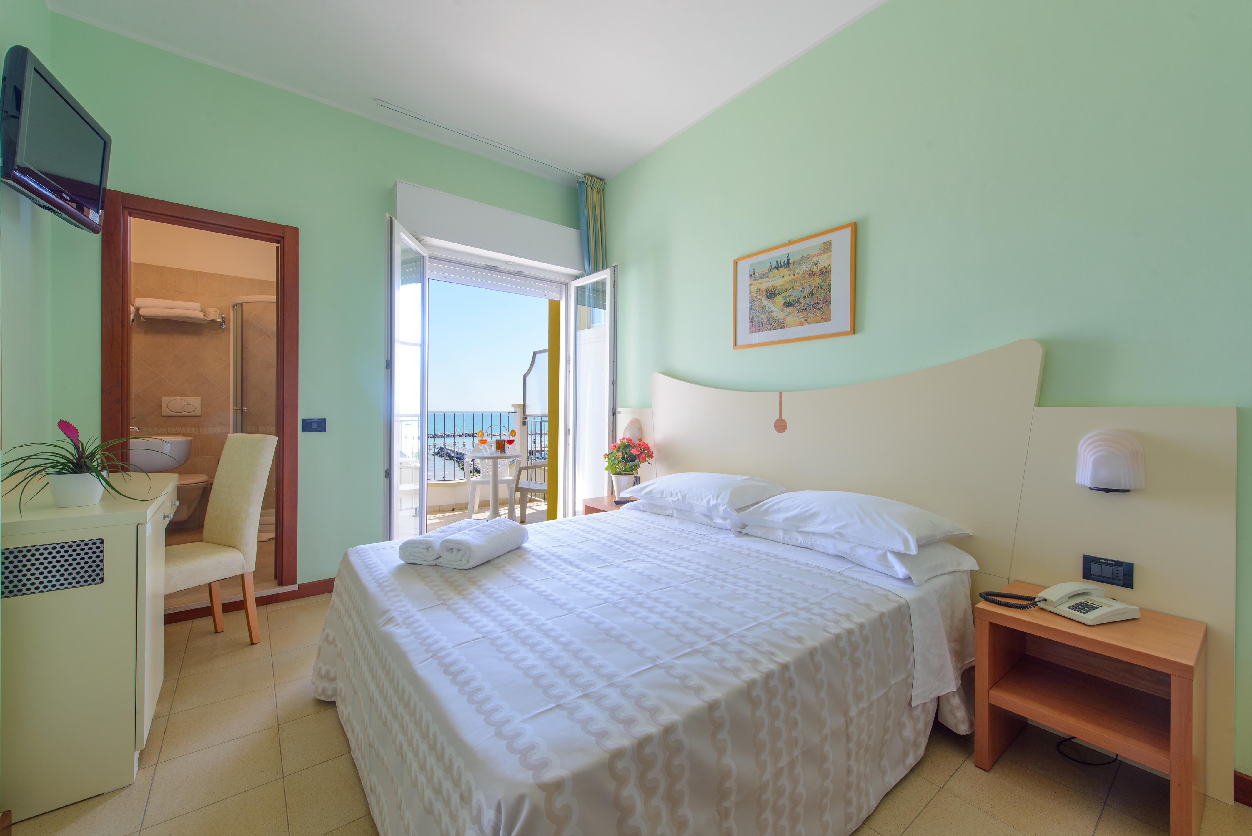 רימיני Hotel Zeus מראה חיצוני תמונה