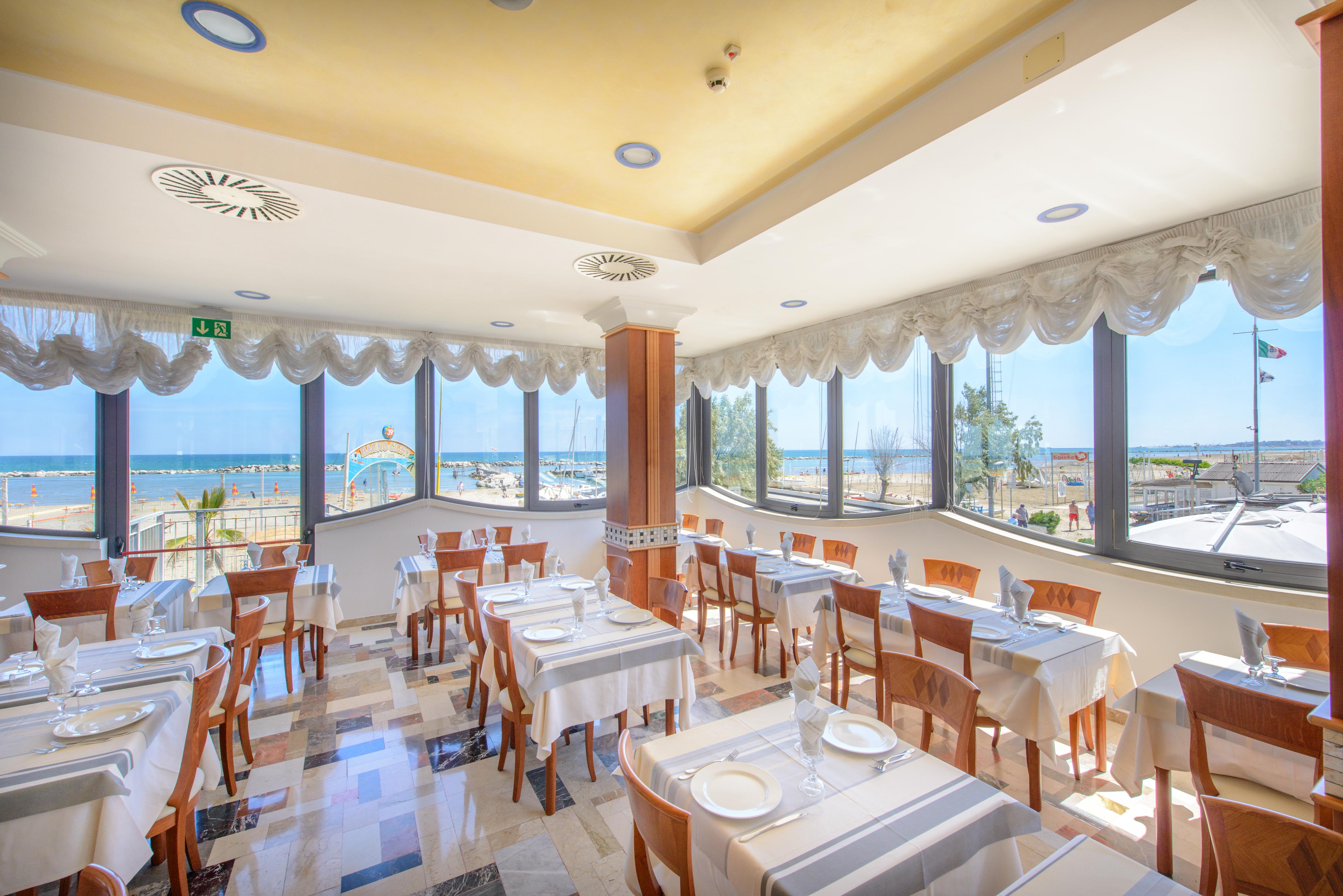 רימיני Hotel Zeus מראה חיצוני תמונה