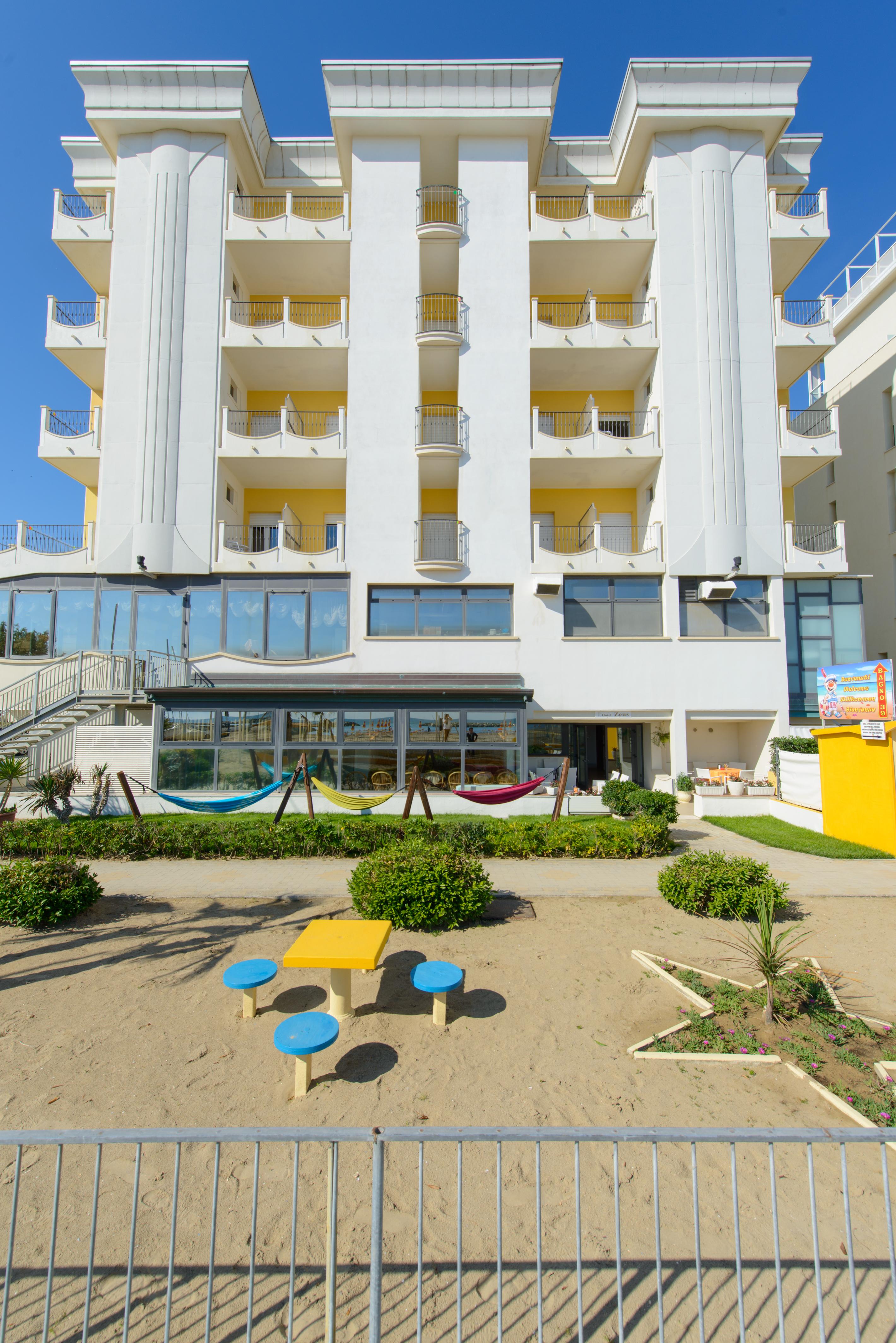 רימיני Hotel Zeus מראה חיצוני תמונה
