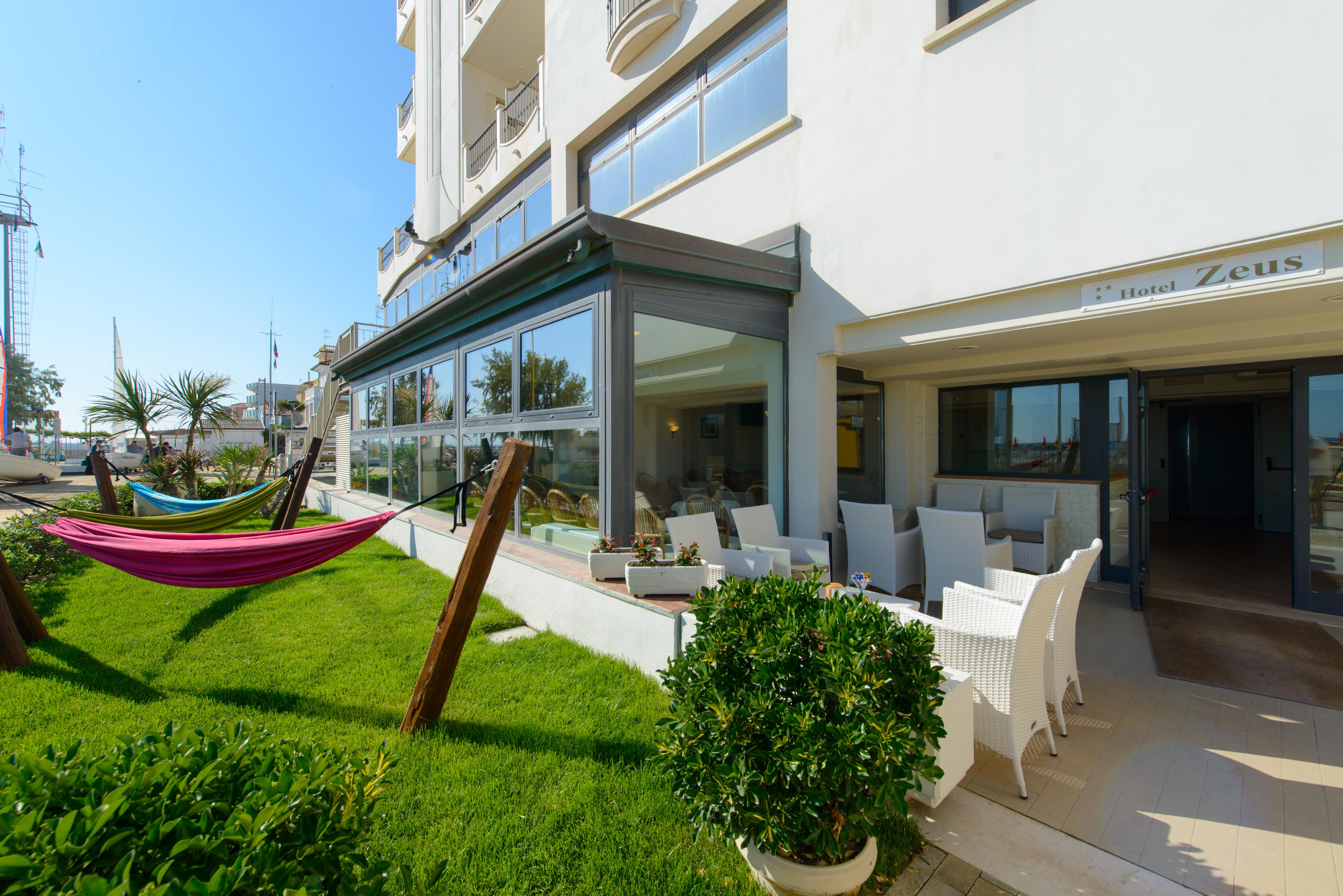 רימיני Hotel Zeus מראה חיצוני תמונה