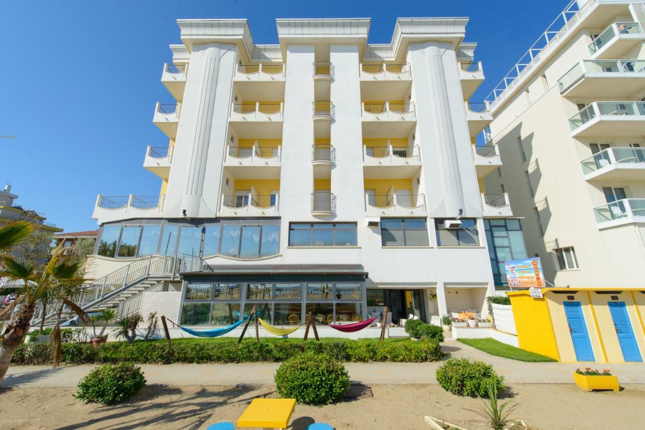 רימיני Hotel Zeus מראה חיצוני תמונה
